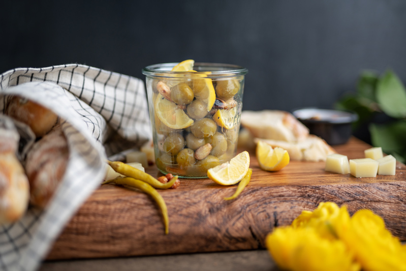 eingelegte-zitronen-oliven-mit-mandeln | Sallys-Blog