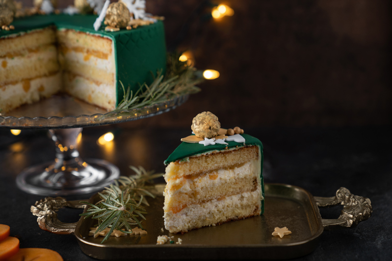 weihnachtstorte-mit-kaki-fullung-fondant-xmas-cake | Sallys-Blog