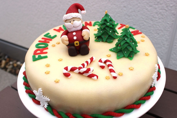 2014_12_09_sally_Marzipantorte_01_1