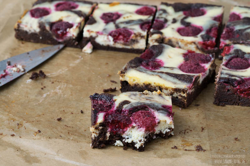 cheesecake-brownies-mit-himbeeren | Sallys-Blog